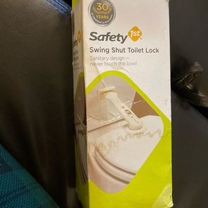 Safety First toilet lock
